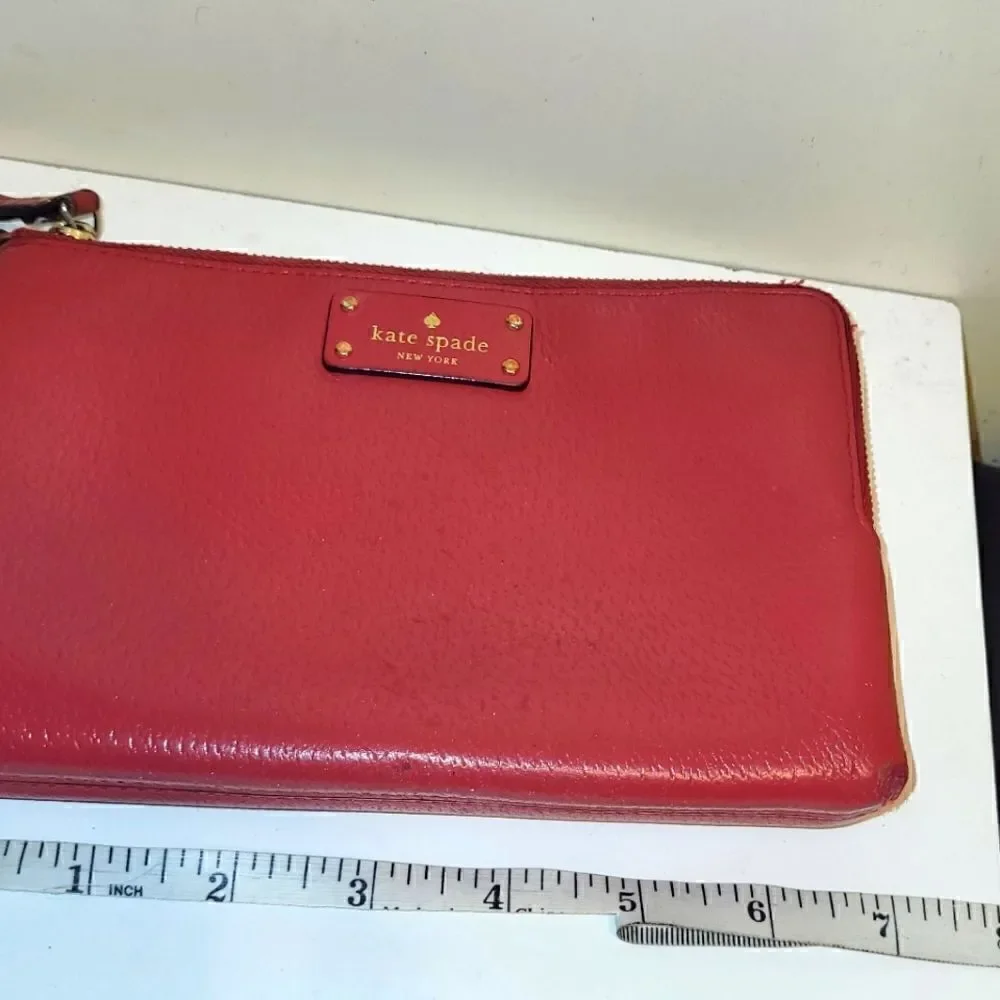 Kate Spade New York Red Leather Wristlet Wallet/Bag Great Condition! Ret.$145